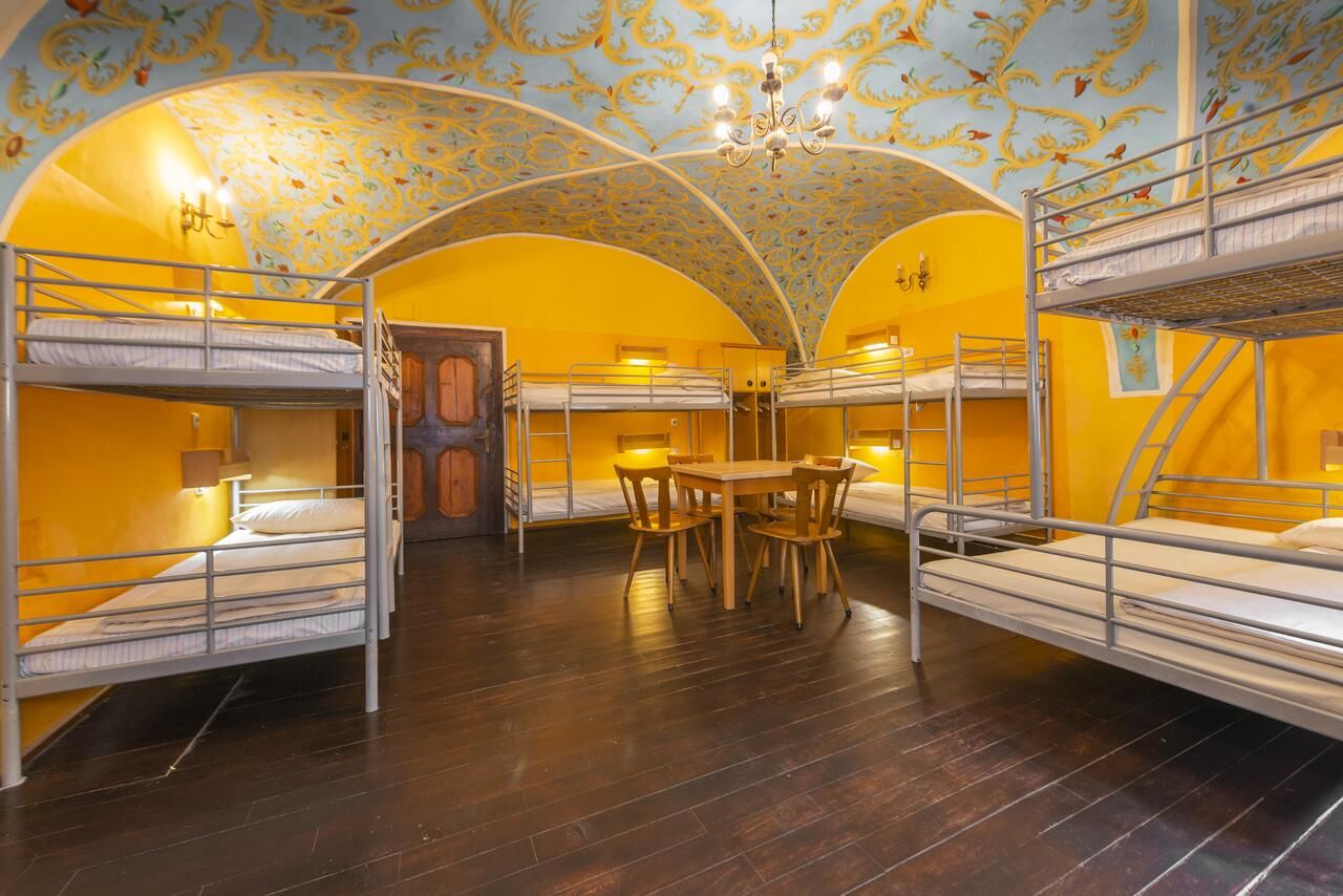 Хостелы Burg Hostel Sighisoara Сигишоара