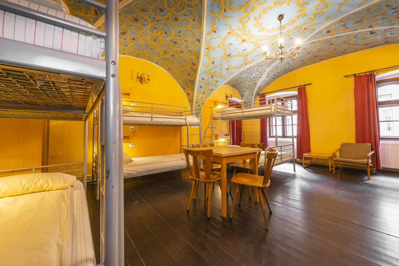 Хостелы Burg Hostel Sighisoara Сигишоара