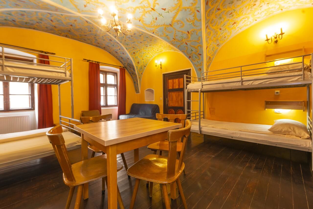 Хостелы Burg Hostel Sighisoara Сигишоара